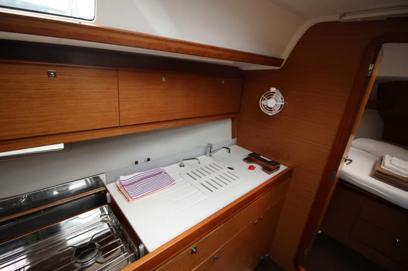 Dufour 382 Grand Large — photo 5