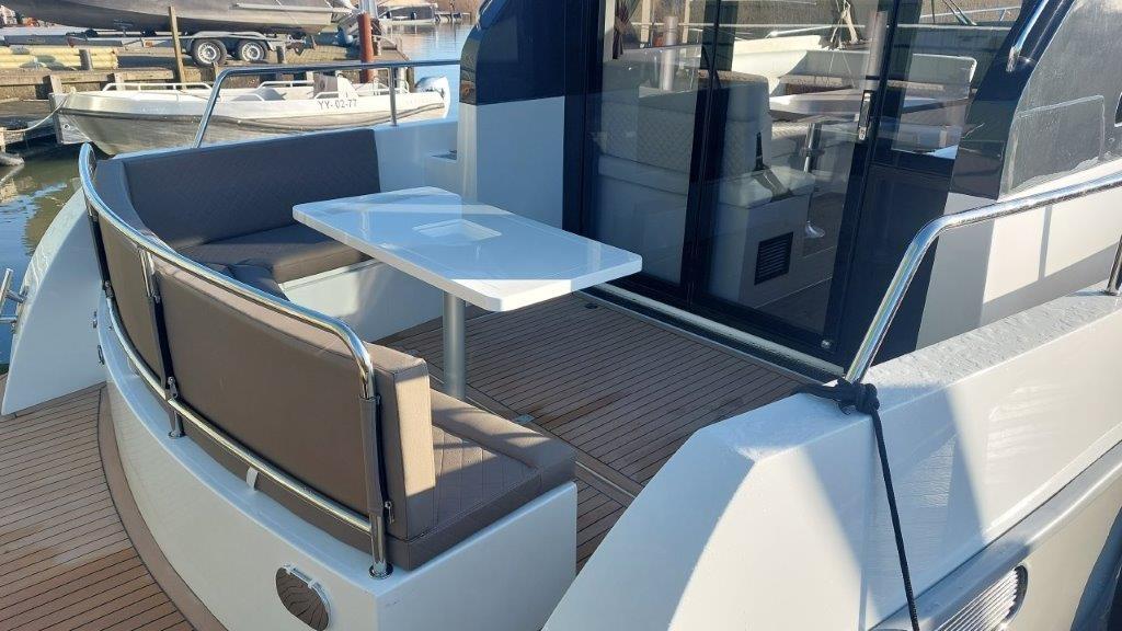 Maxima 37 — photo 8
