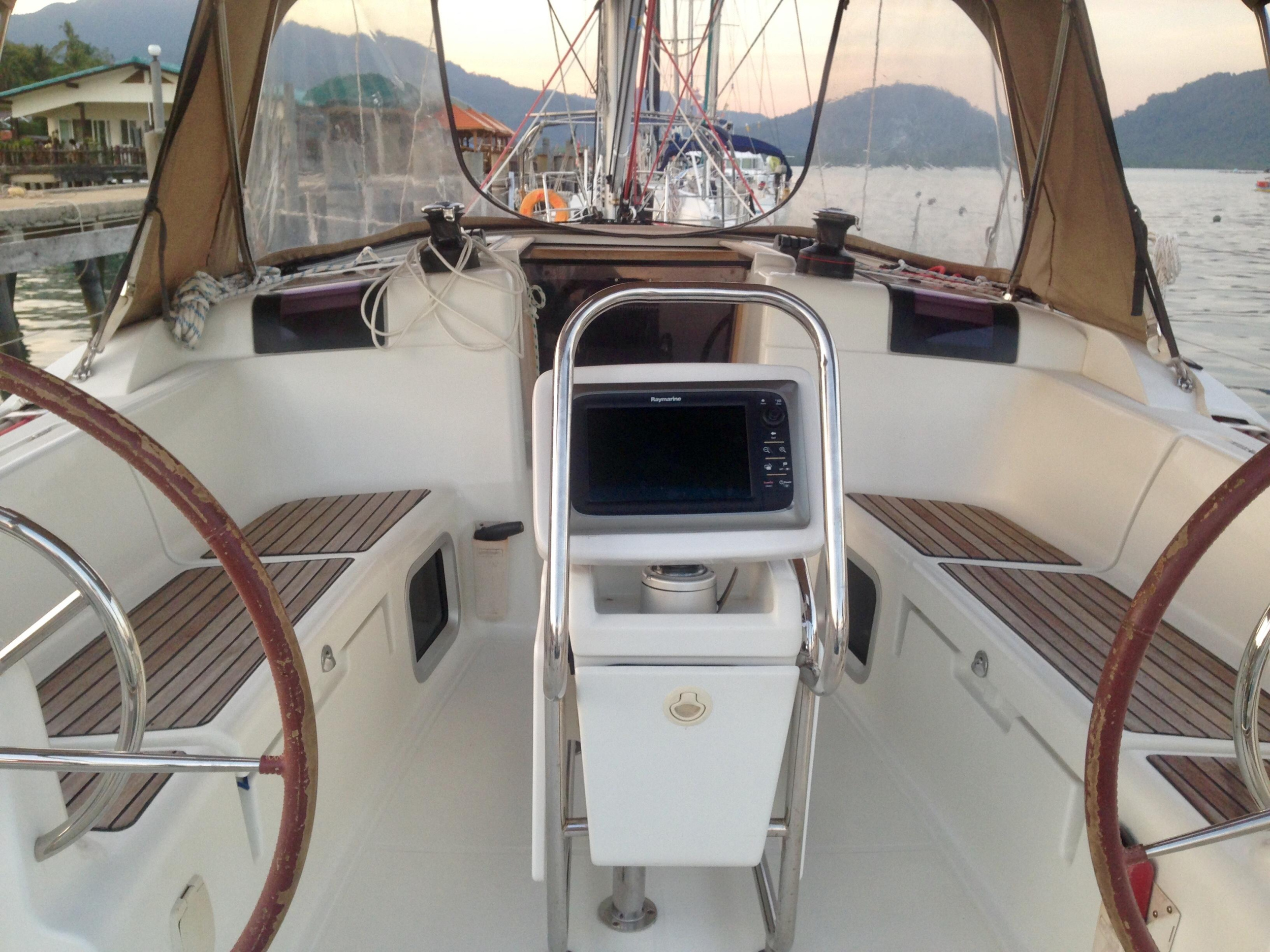 Jeanneau Sun Odyssey 409 — photo 16