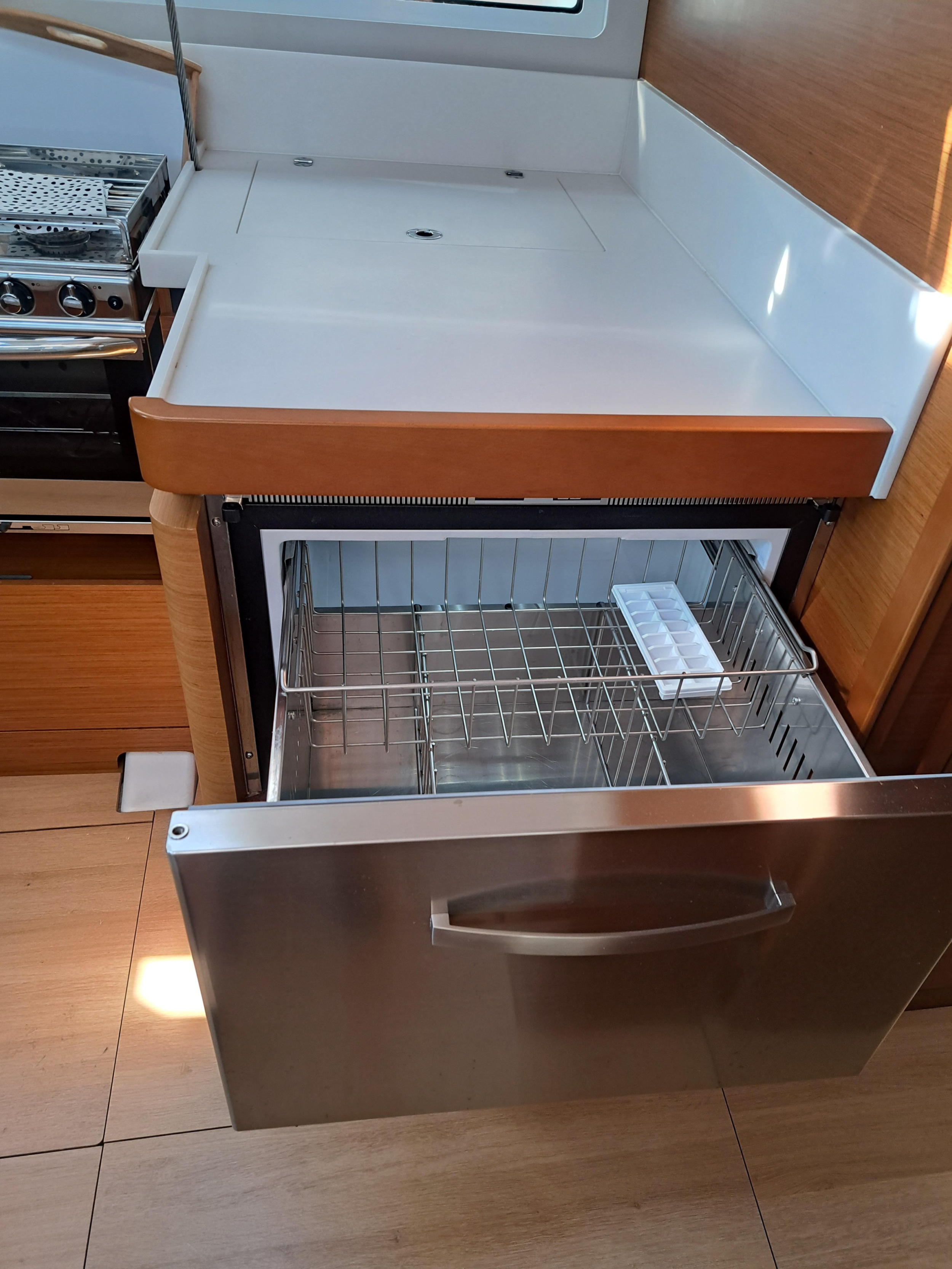 Sun Odyssey 490 — photo 7