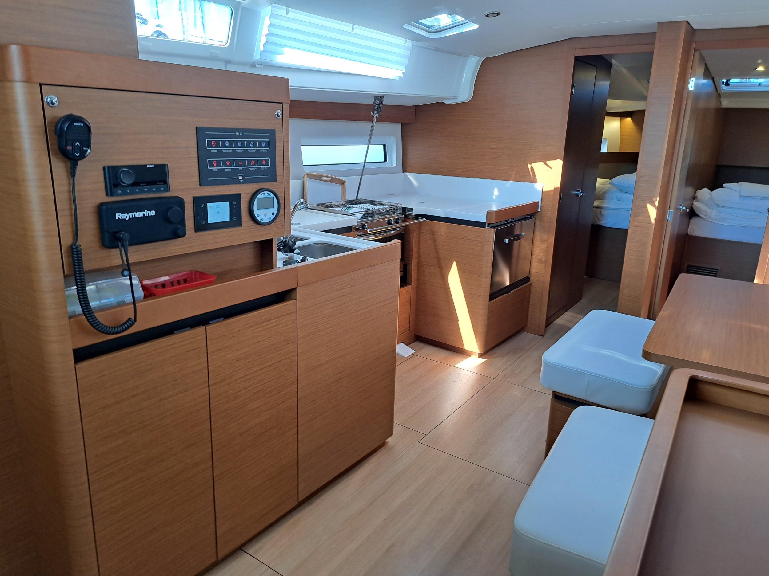 Sun Odyssey 490 — photo 21