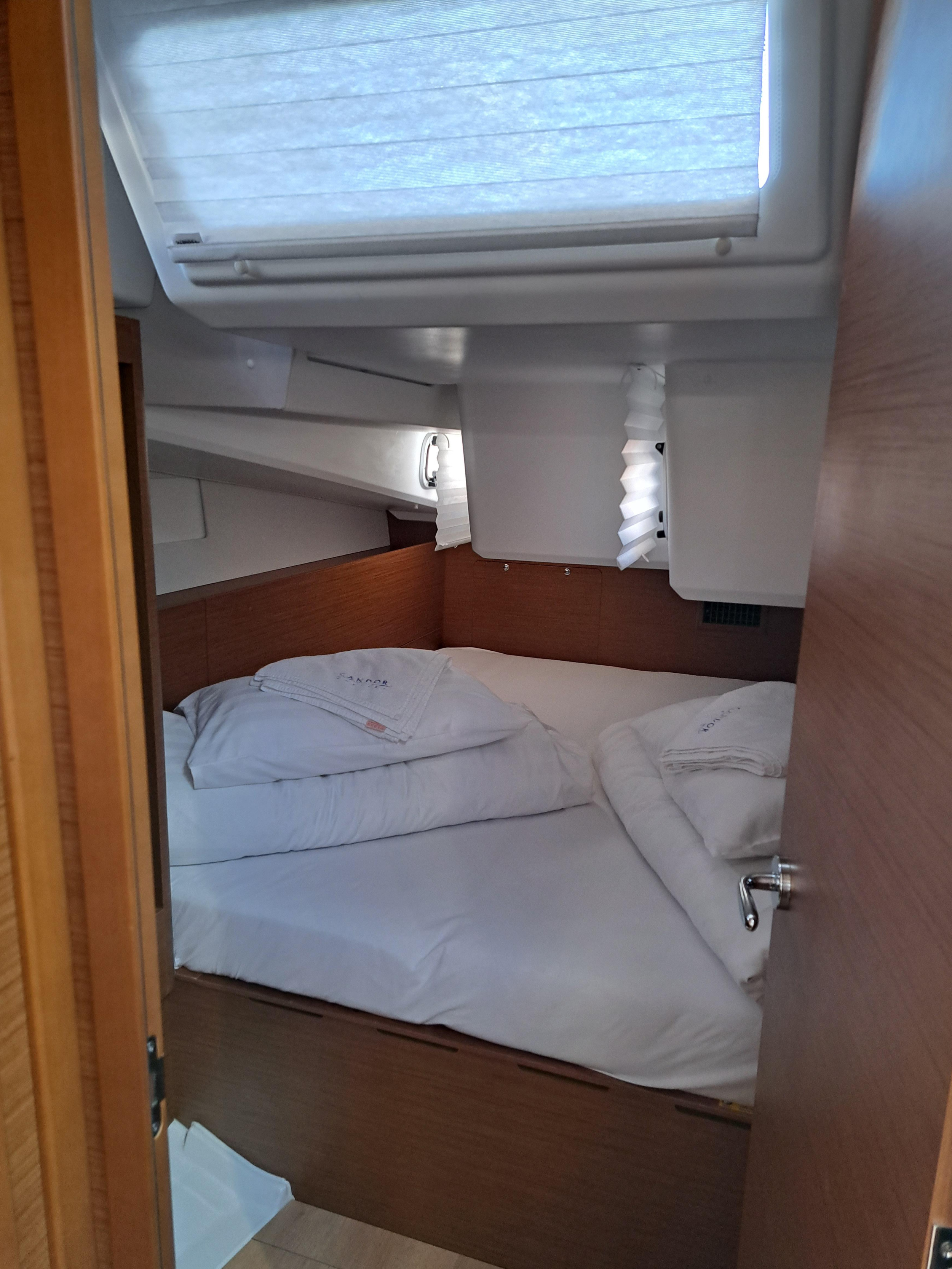 Sun Odyssey 490 — photo 18