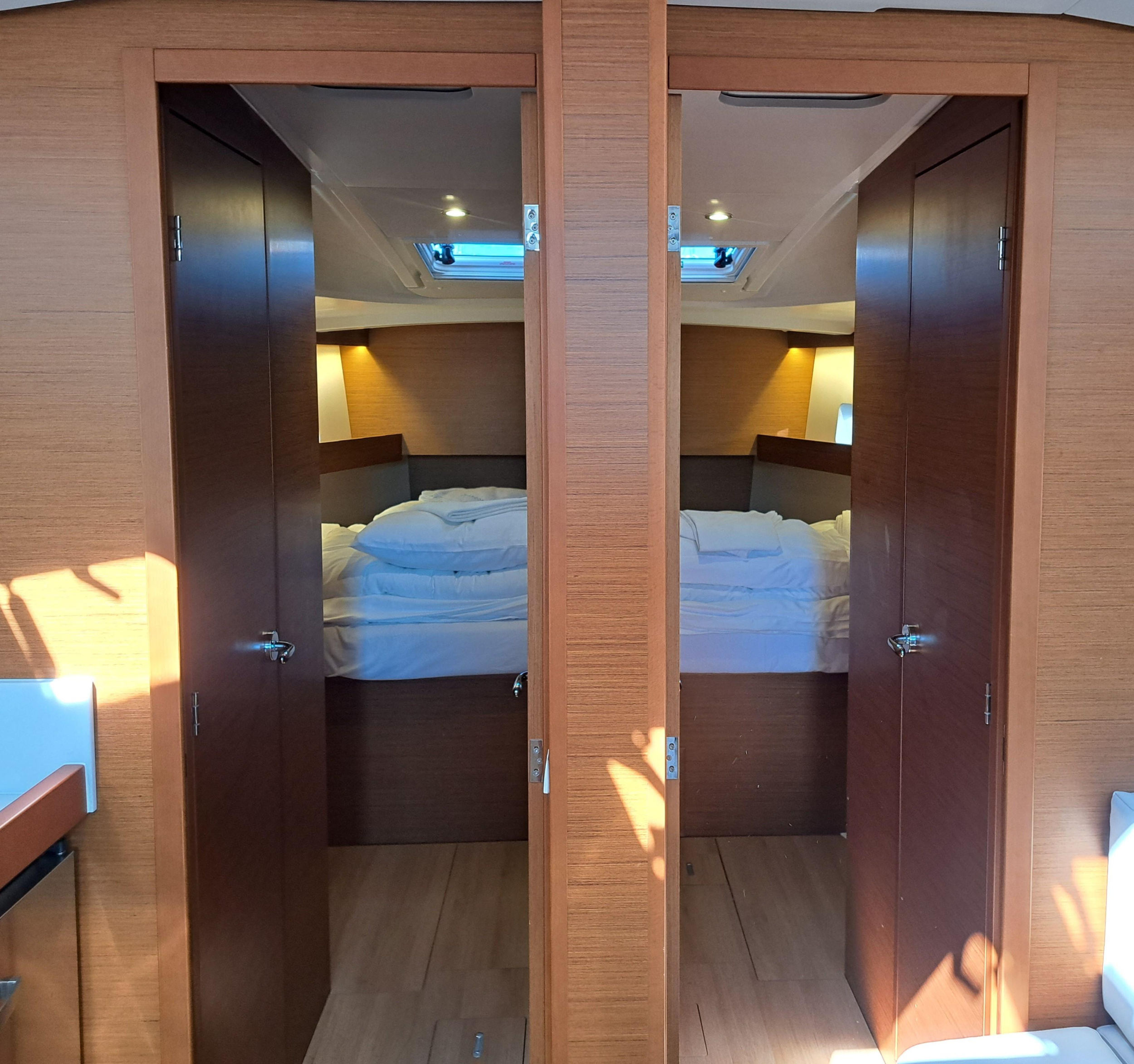 Sun Odyssey 490 — photo 11