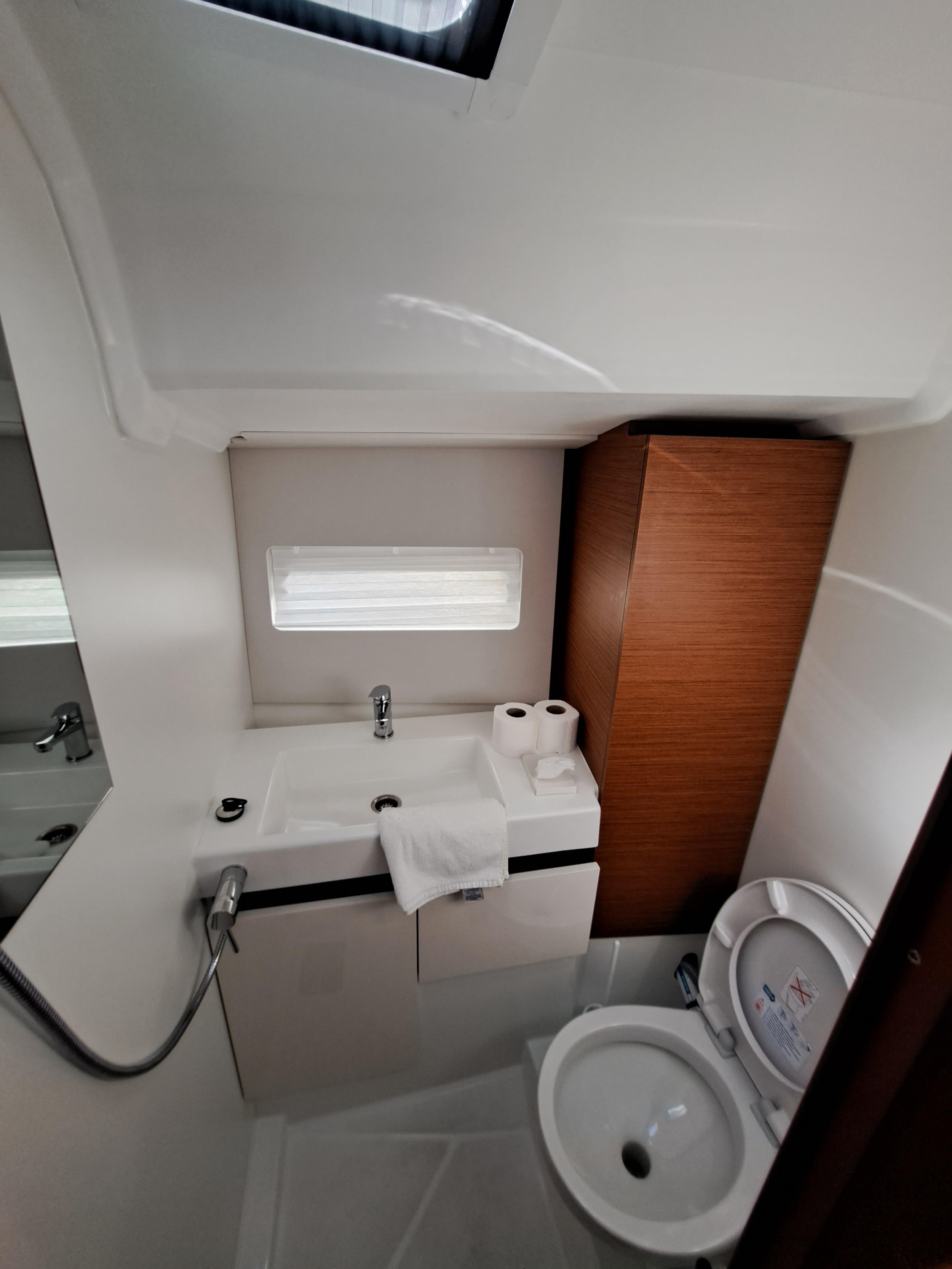 Sun Odyssey 490 — photo 17