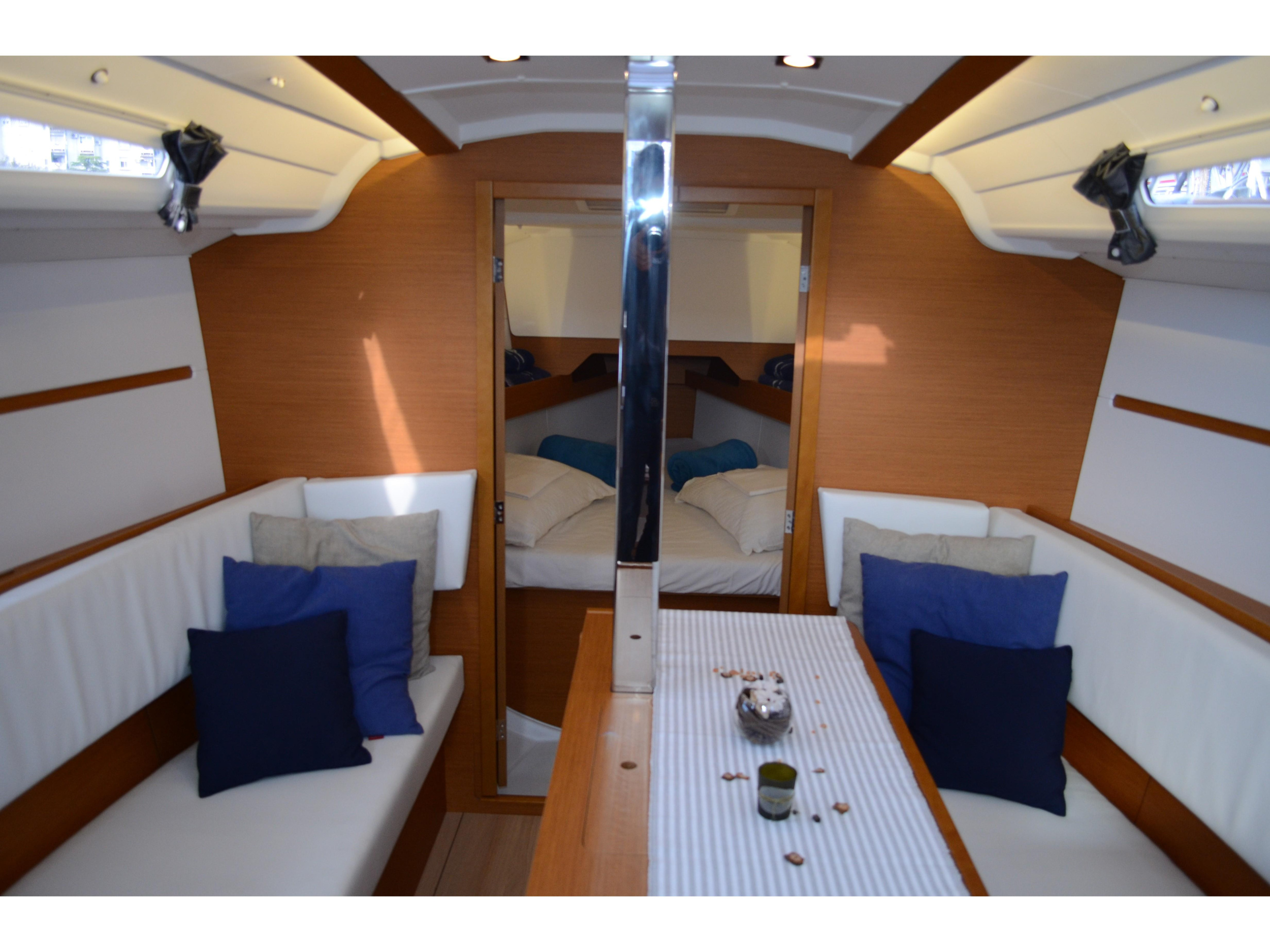 Sun Odyssey 349 — photo 9