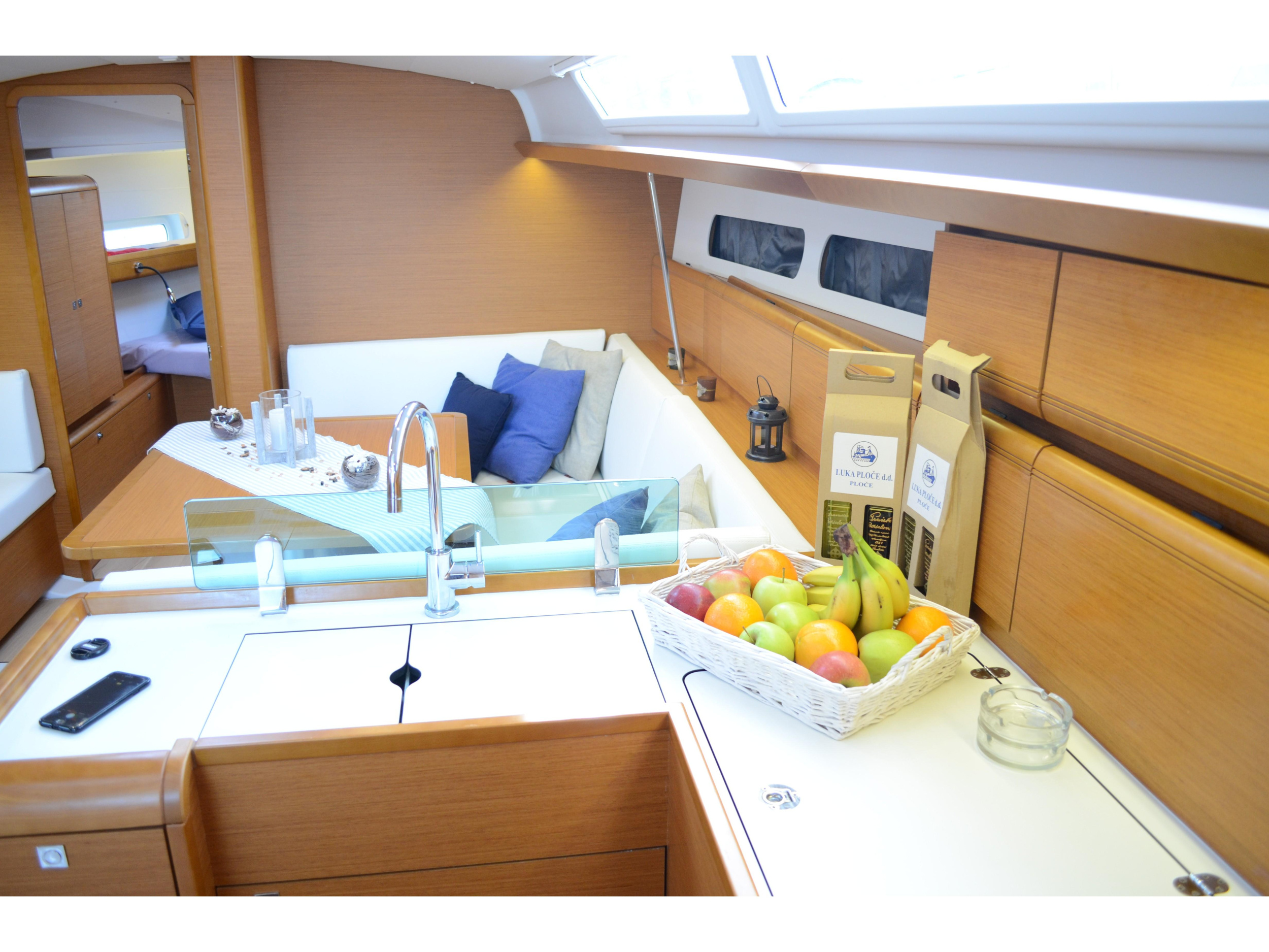 Sun Odyssey 419 — photo 15