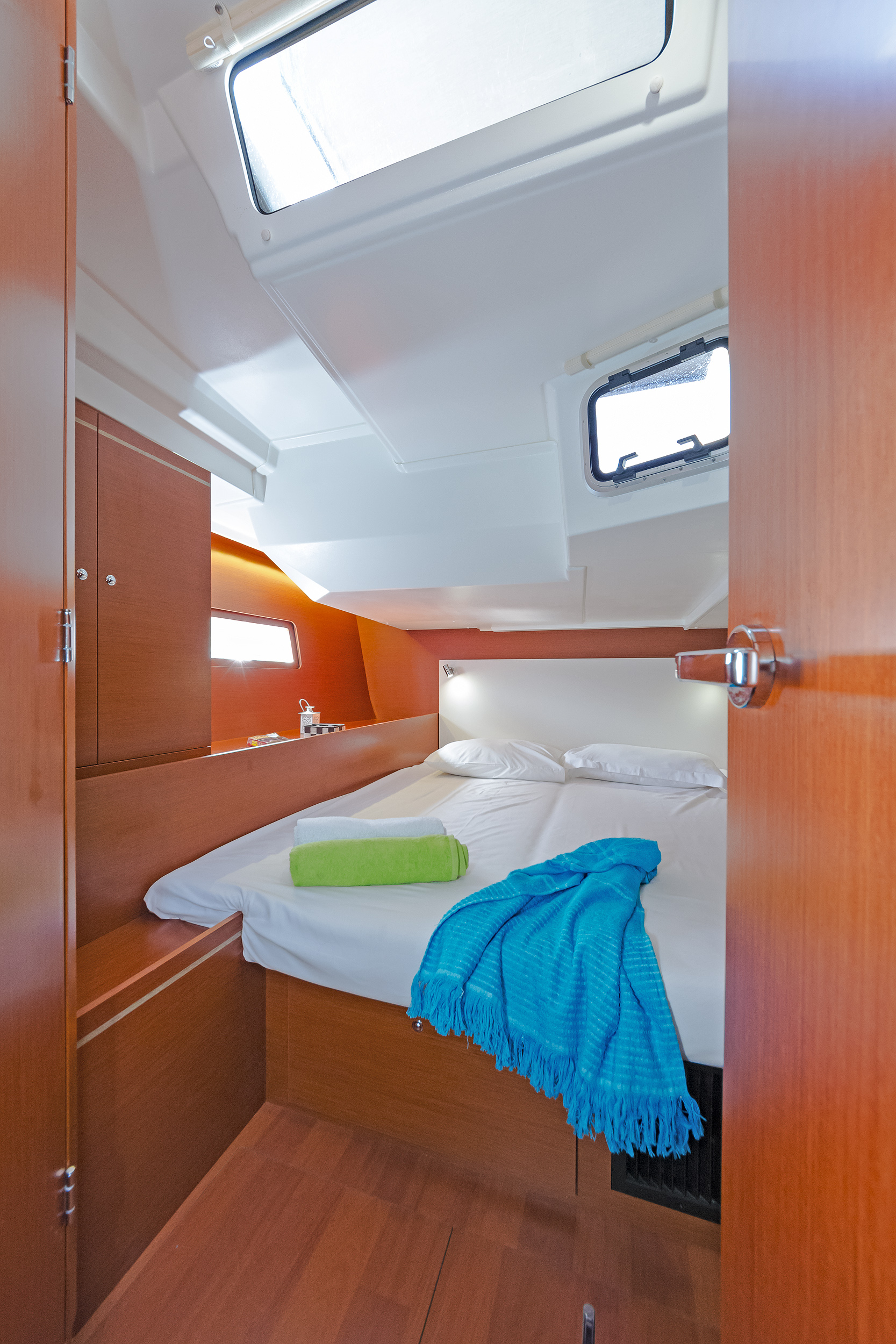 Oceanis 51.1 (5+1 cab) — photo 3