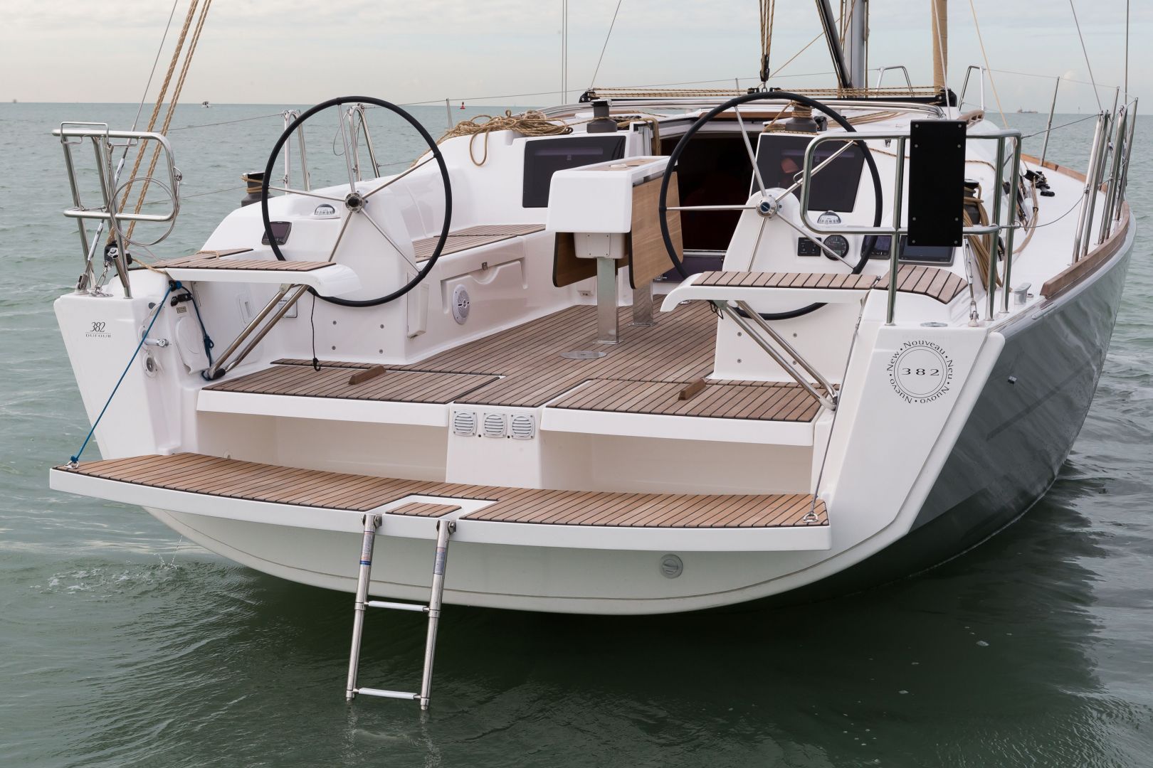 Dufour 382 GL — photo 11