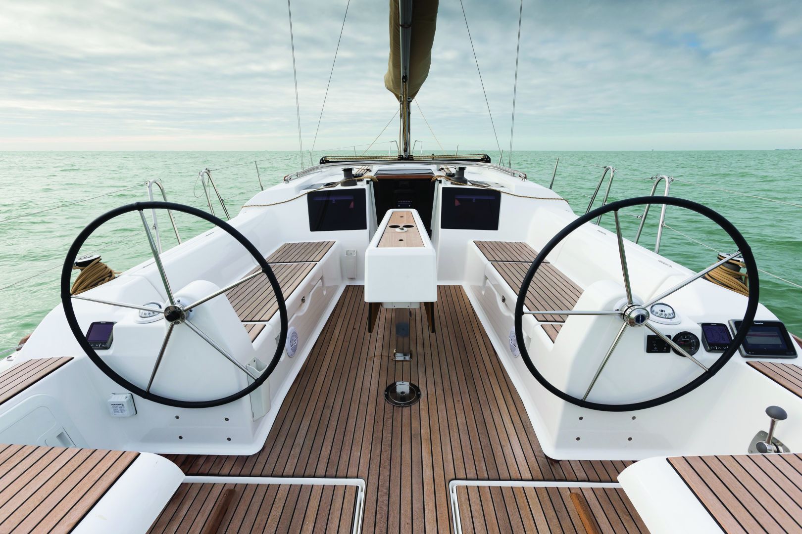 Dufour 382 GL — photo 6