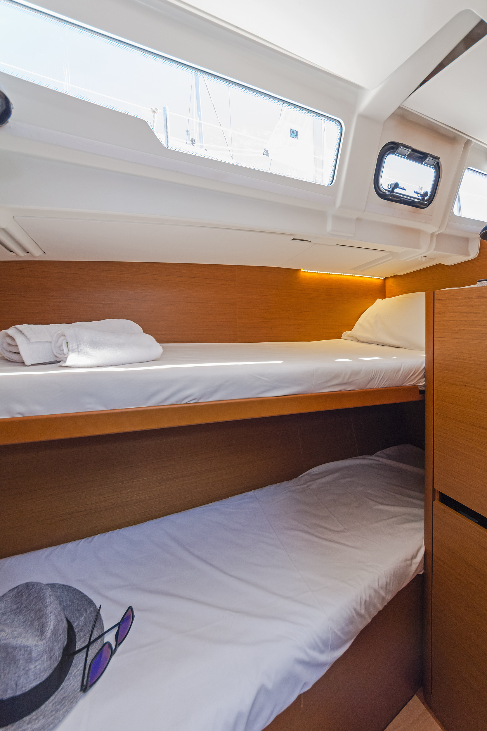 Sun Odyssey 490 — photo 8