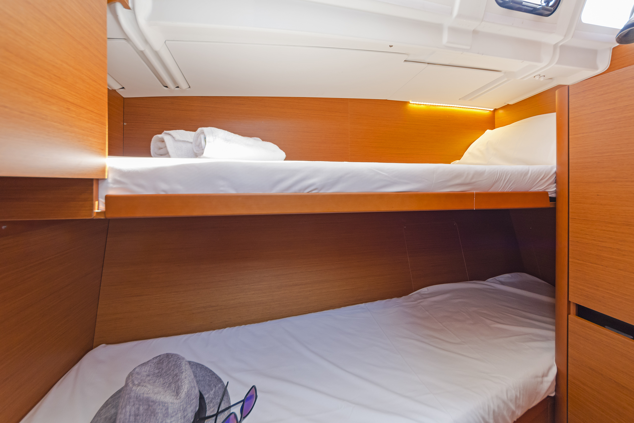 Sun Odyssey 490 — photo 11