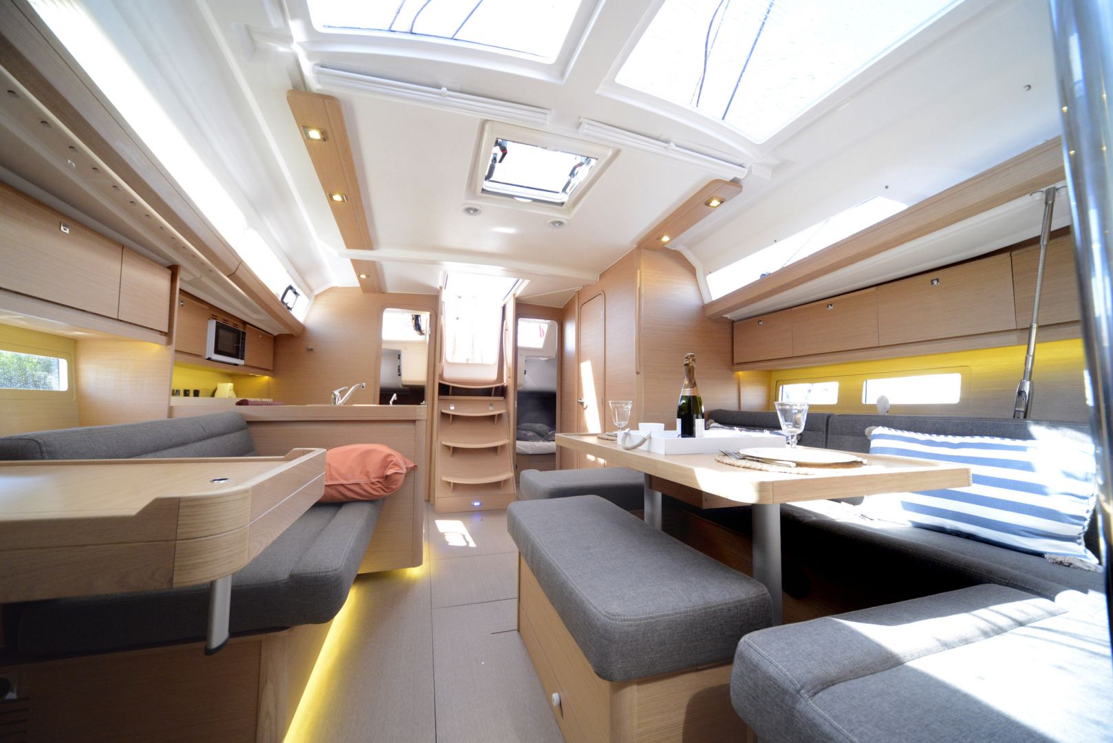 Dufour 412 Grand large — photo 12
