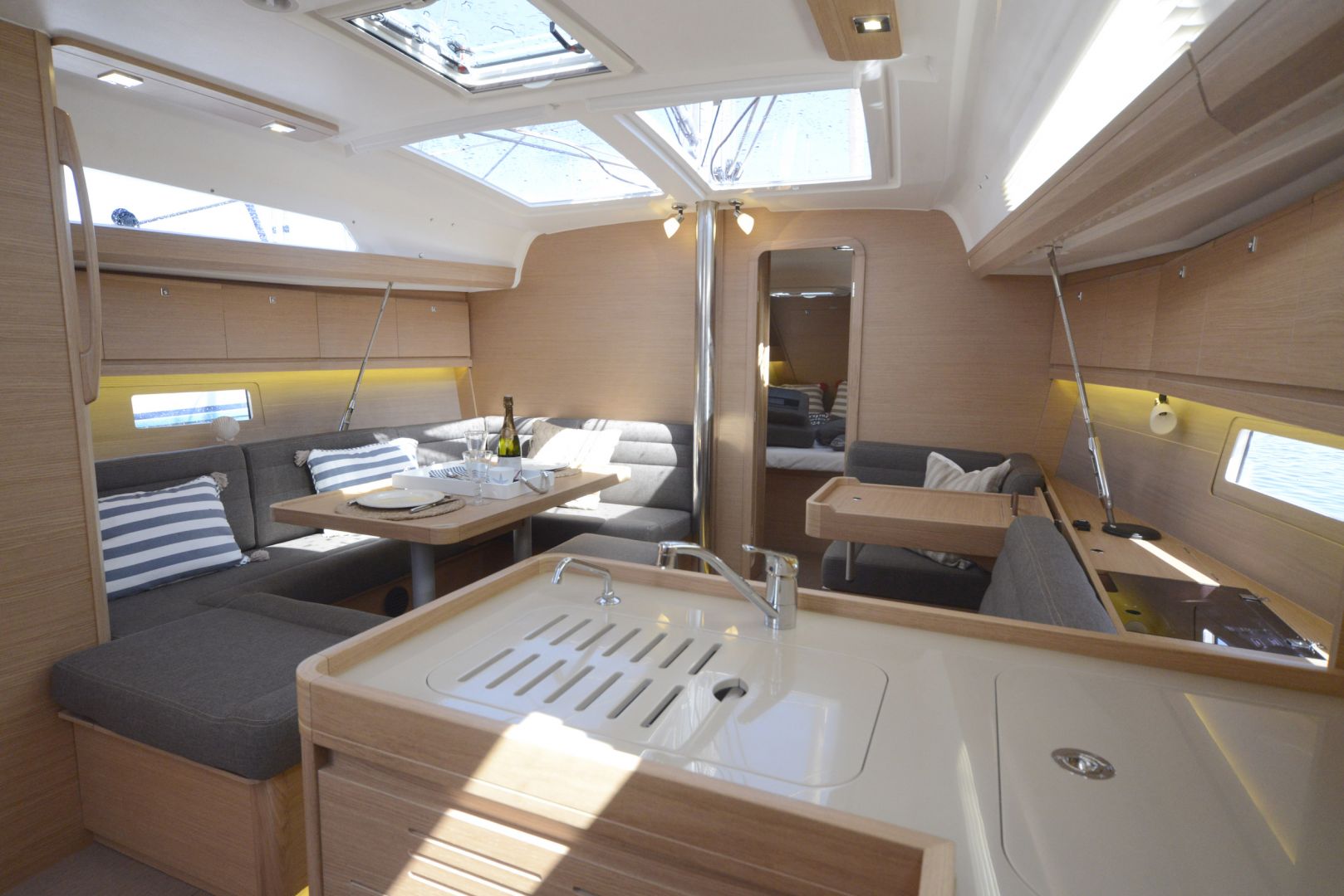 Dufour 412 Grand large — photo 5