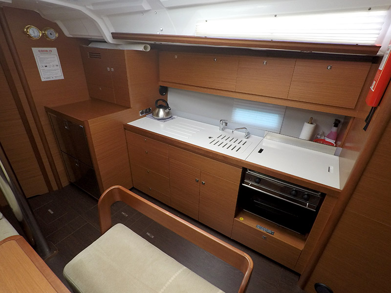 Dufour 430 GL — photo 10