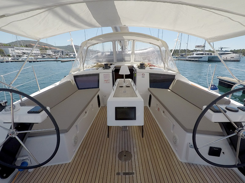 Dufour 430 GL — photo 7