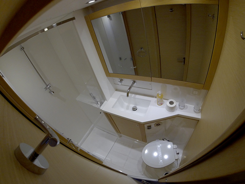 Lagoon 450 — photo 17