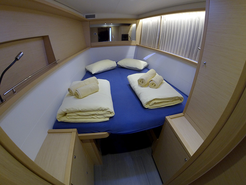 Lagoon 450 — photo 15