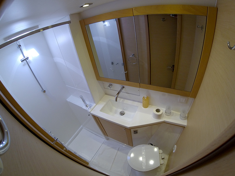 Lagoon 450 — photo 2