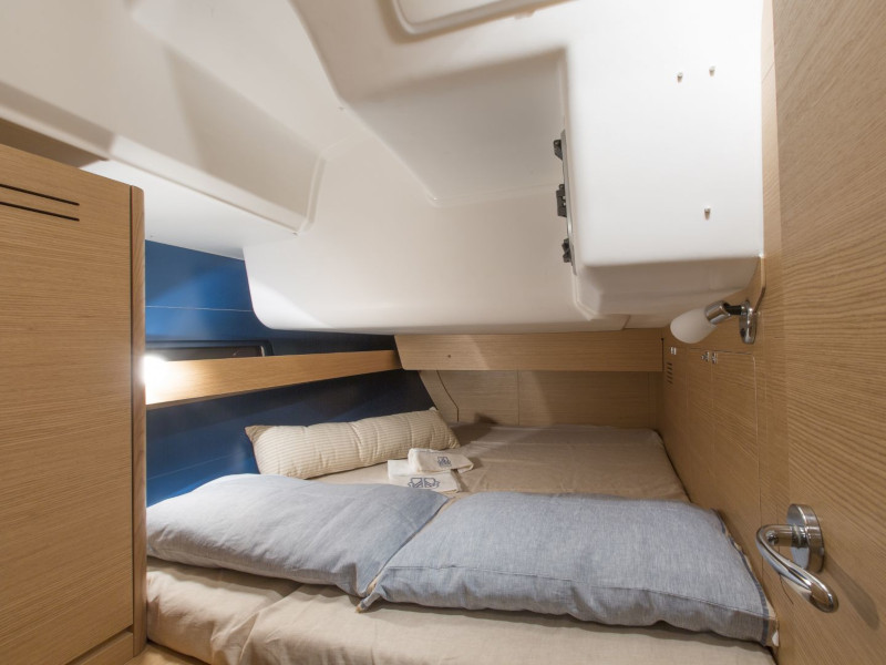 Dufour 460 Grand Large — photo 9