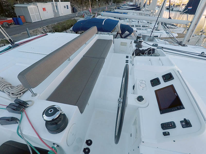 Lagoon 450 — photo 13