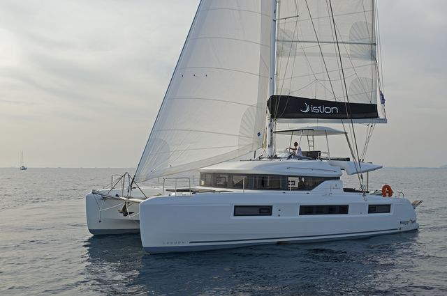 Lagoon 50 & GEN & WM — photo 9