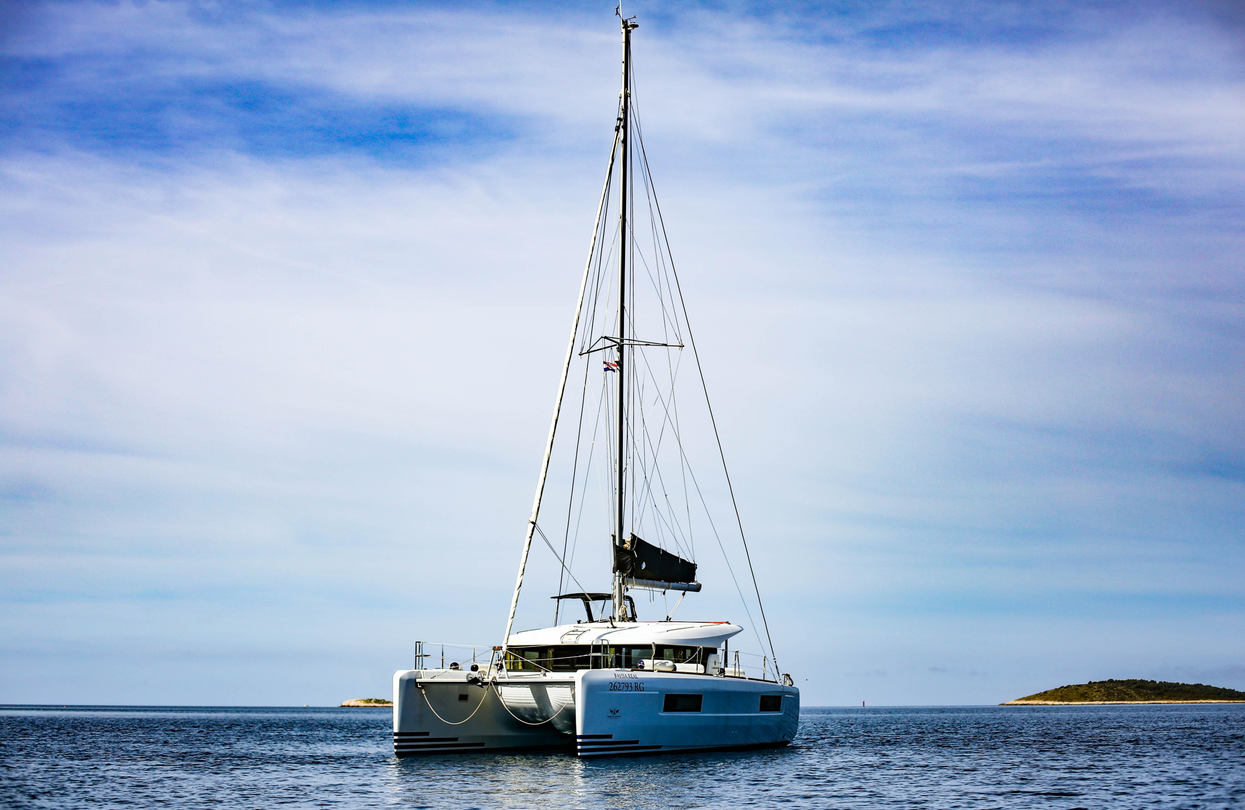 Lagoon 40 — photo 5