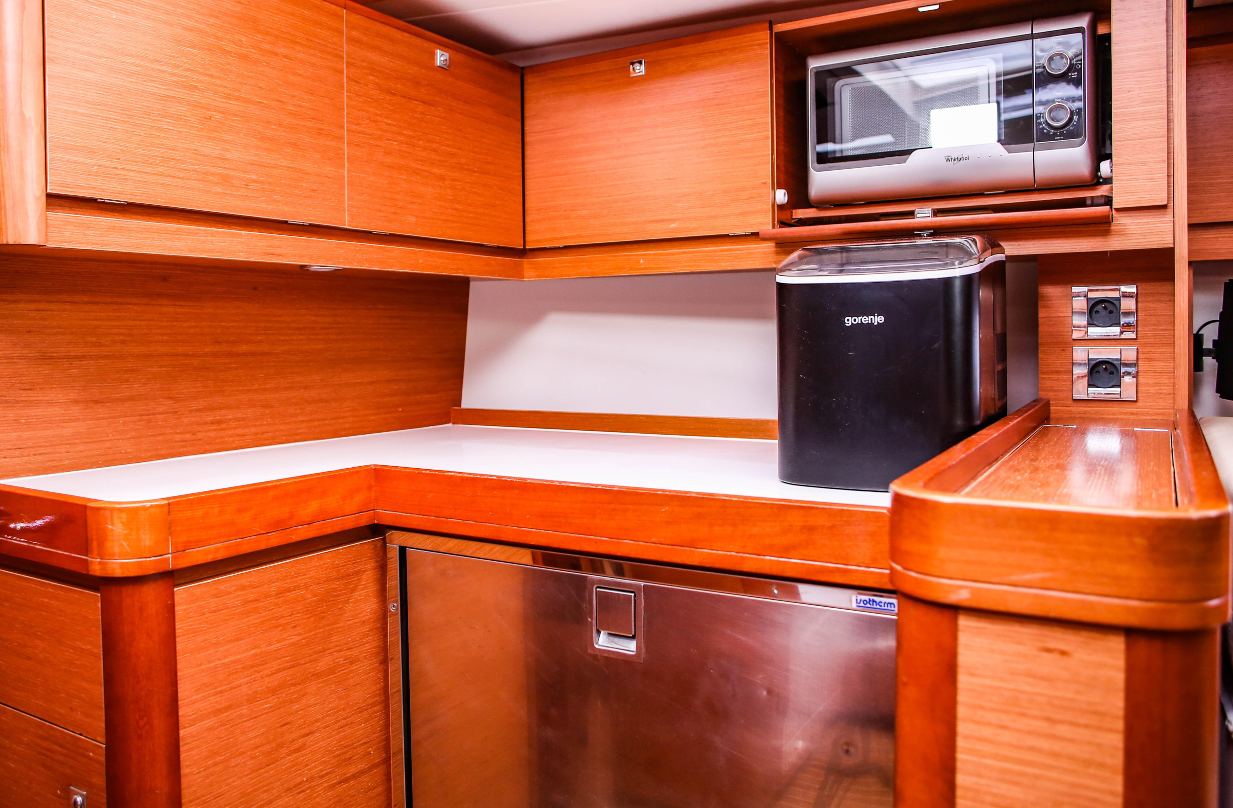 Dufour 520 GL — photo 19
