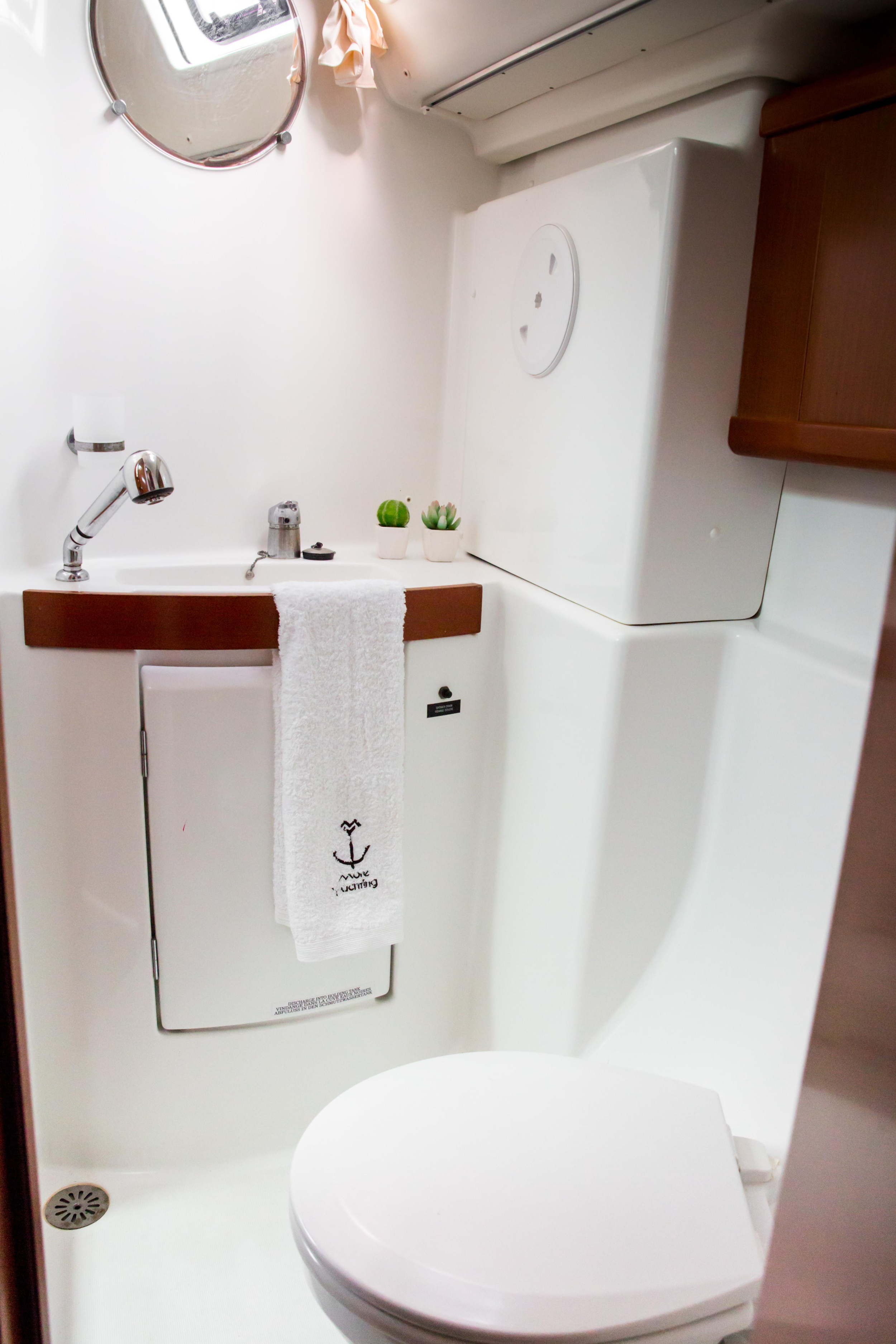 Oceanis 43 — photo 12
