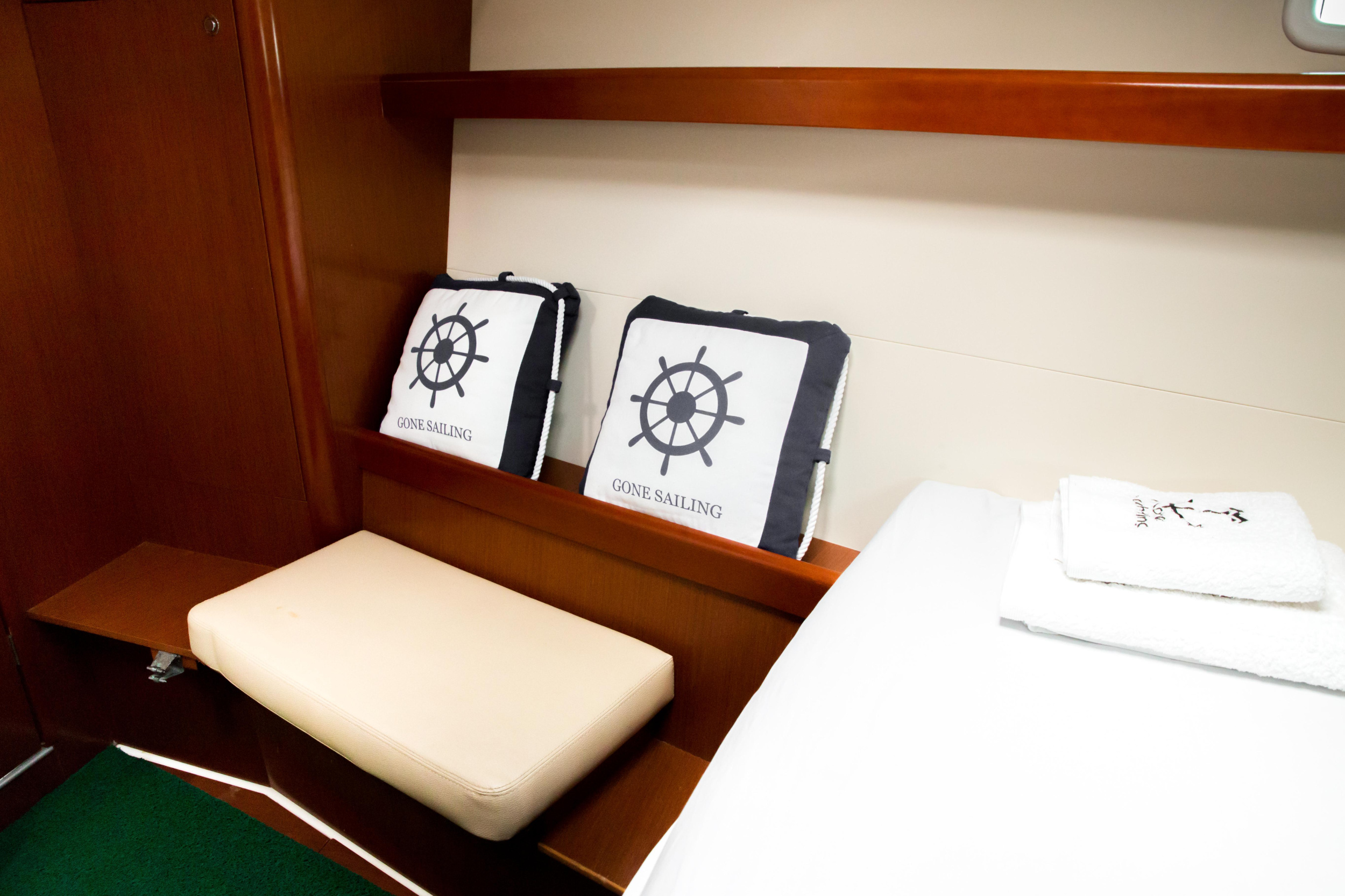 Oceanis 43 — photo 26