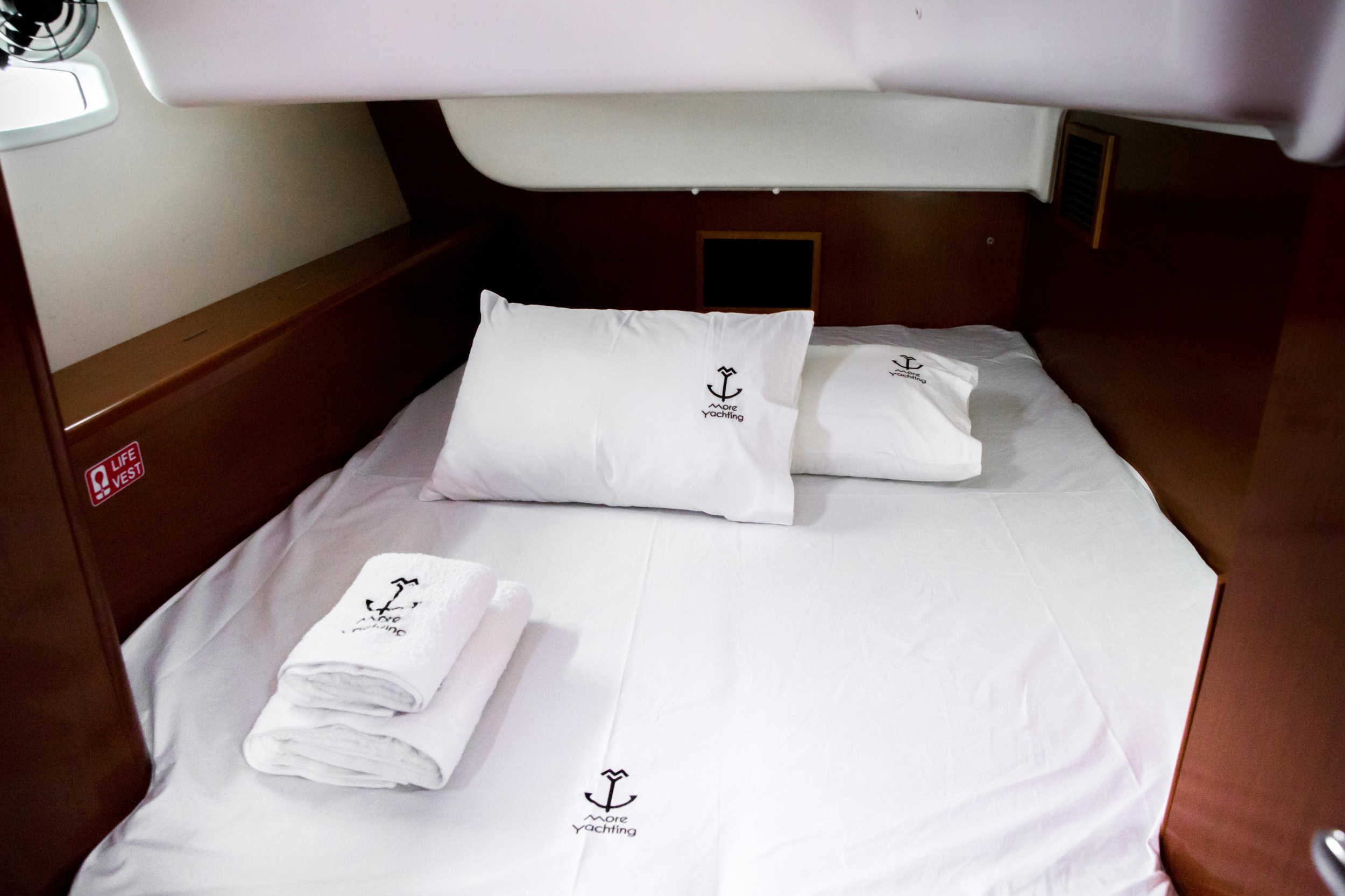 Oceanis 43 — photo 30