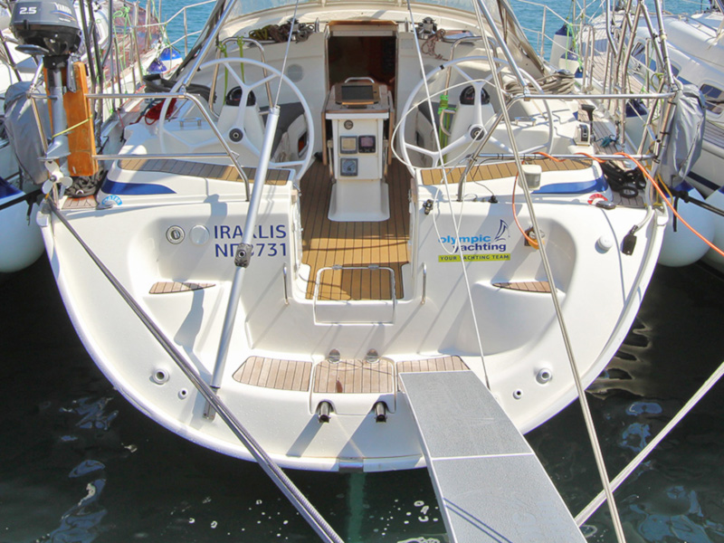 Bavaria 42 Cruiser — photo 4