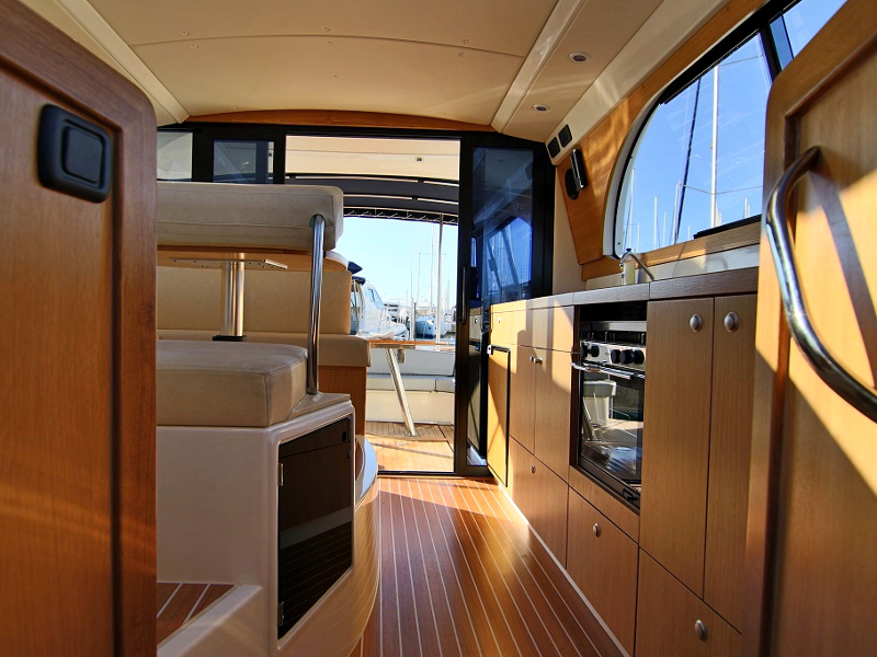 ADRIANA 36 BT (16) — photo 19