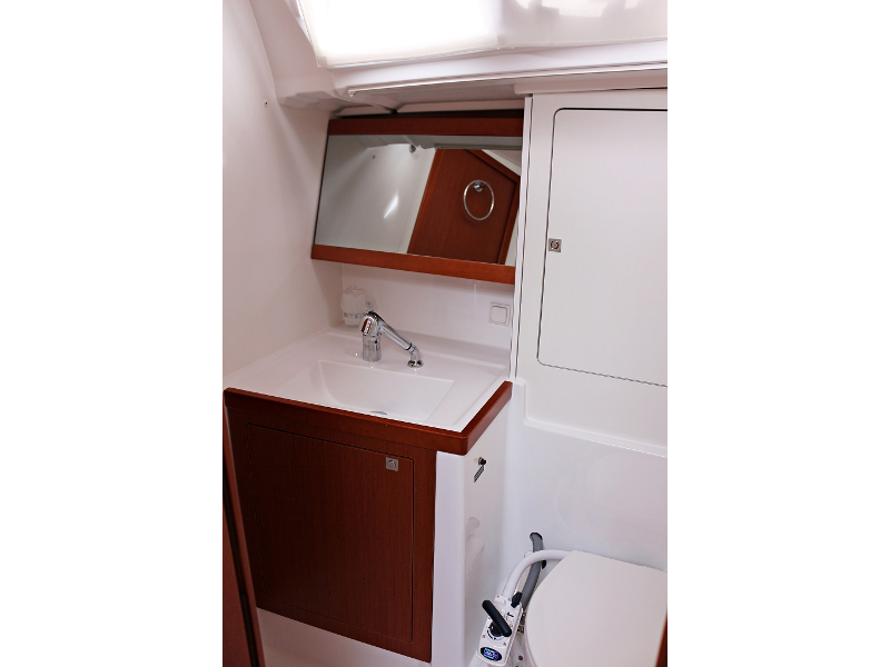 OCEANIS 48 BT — photo 3