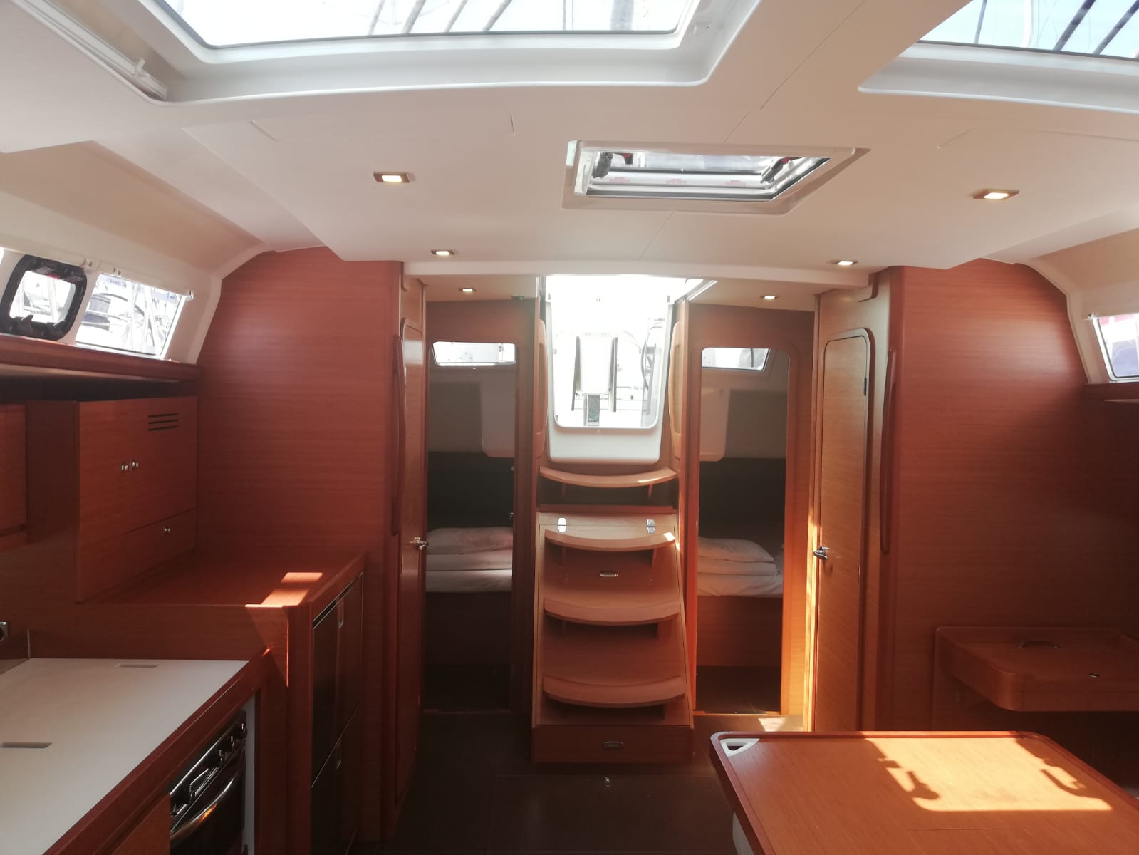Dufour 460 Grand Large — photo 9