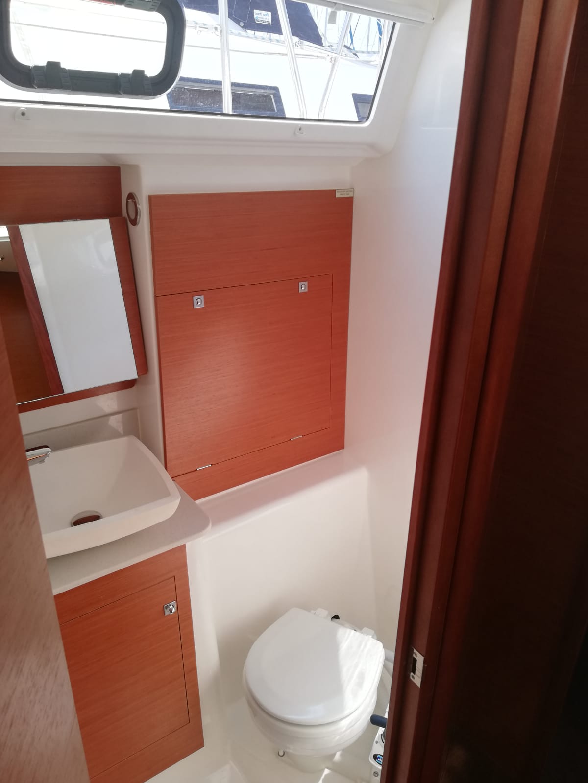 Dufour 460 Grand Large — photo 8