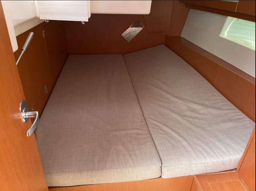 Bavaria C45 — photo 5