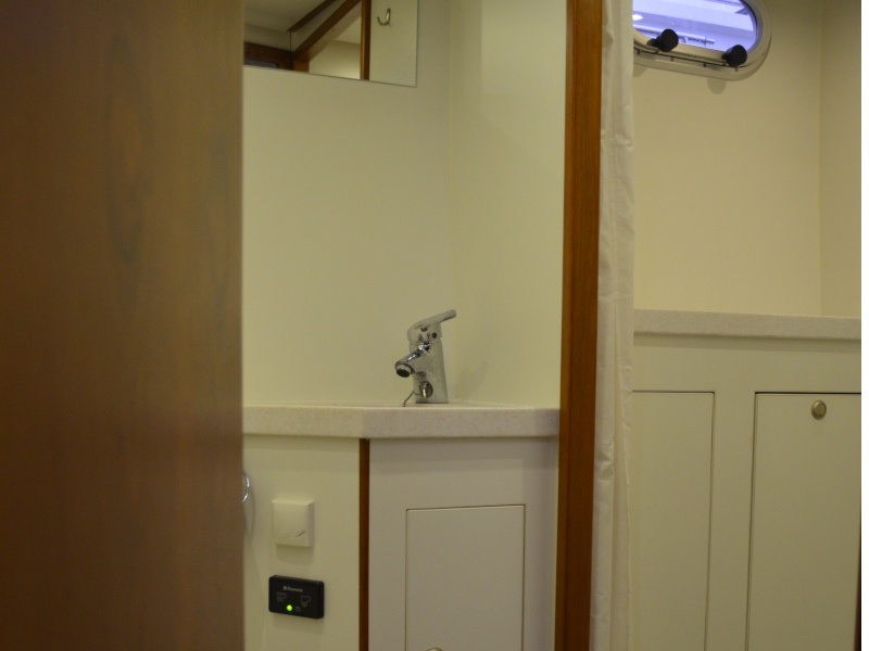 Advantage 38 (4) — photo 14