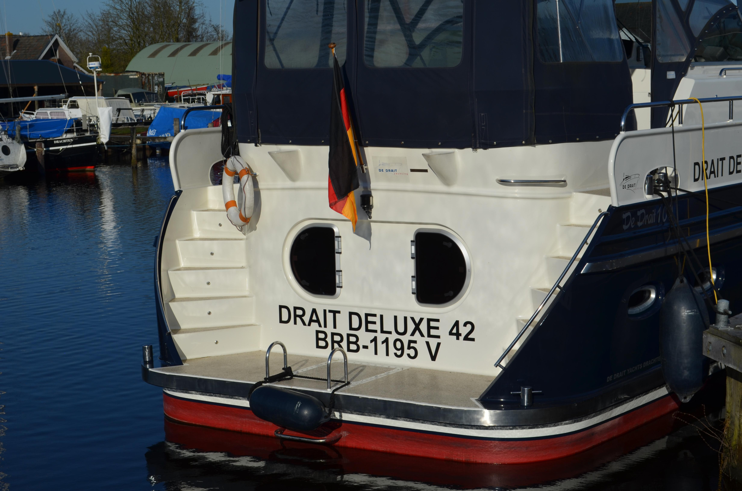 DeLuxe 42 — photo 20