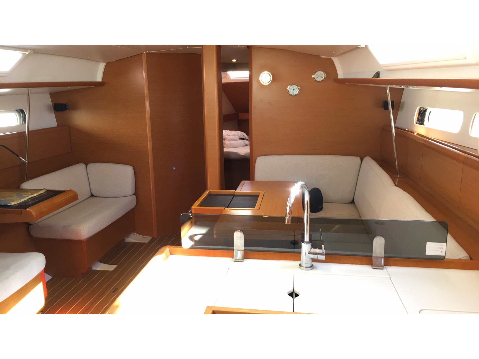 Sun Odyssey 439 — photo 2