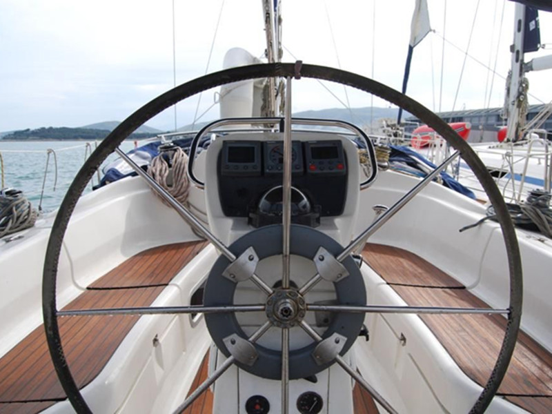 Bavaria 36 (Owner's version) — photo 9