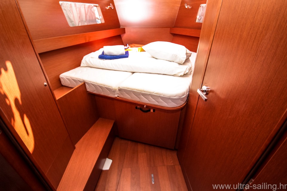 Oceanis 41.1 — photo 4