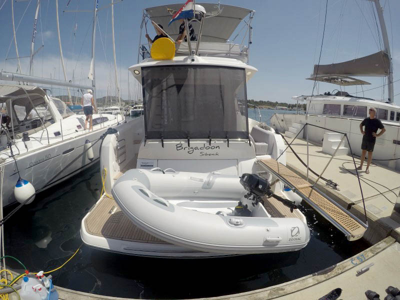 Prestige 420 Fly — photo 38
