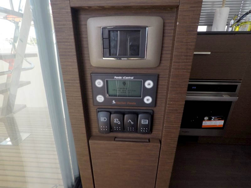Prestige 420 Fly — photo 7