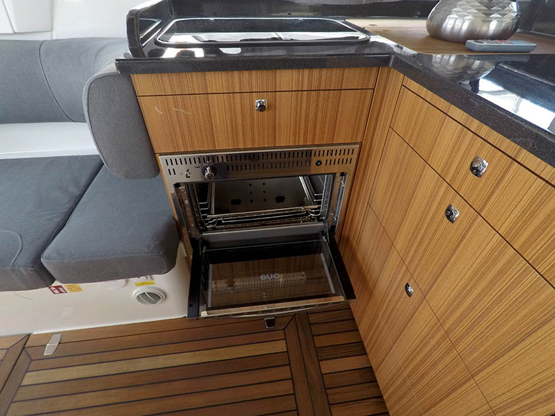 Marex 360 Cabriolet Cruiser — photo 34