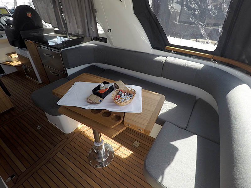 Marex 360 Cabriolet Cruiser — photo 11