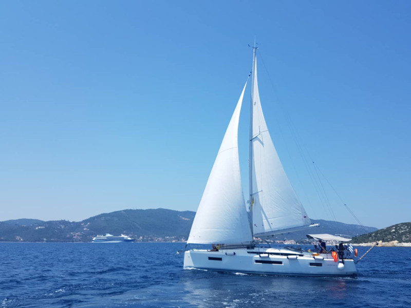 Sun Odyssey 440 — photo 18