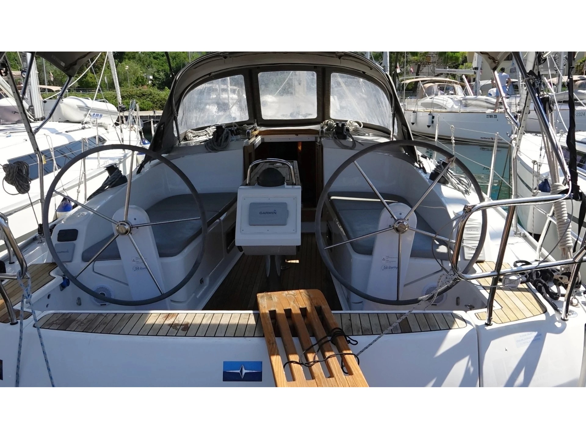 Bavaria Cruiser 37 — photo 1