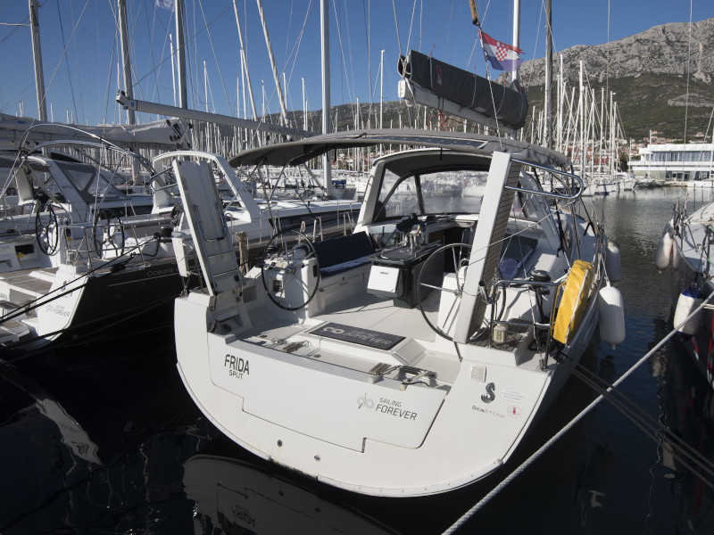 Oceanis 45 — photo 2