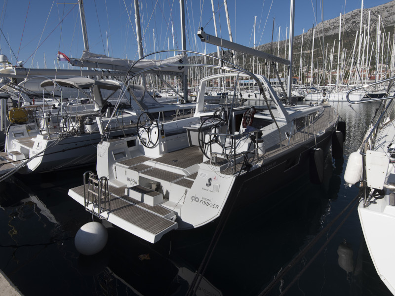 Beneteau Oceanis 48 — photo 8