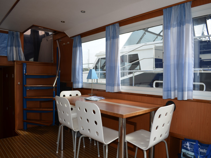 Safari Houseboat 1200 — photo 2